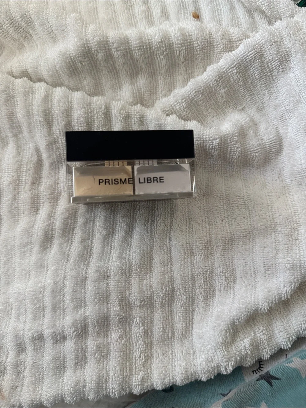 Givenchy Prosme Libre - shade 2 Satin Blanc FULL SIZE
